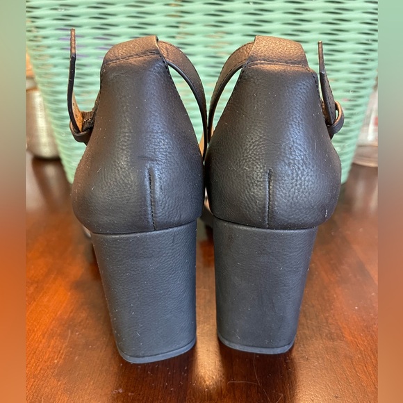 DV Dolce Vita Women's Maggie Heeled Sandal - Picture 8 of 10